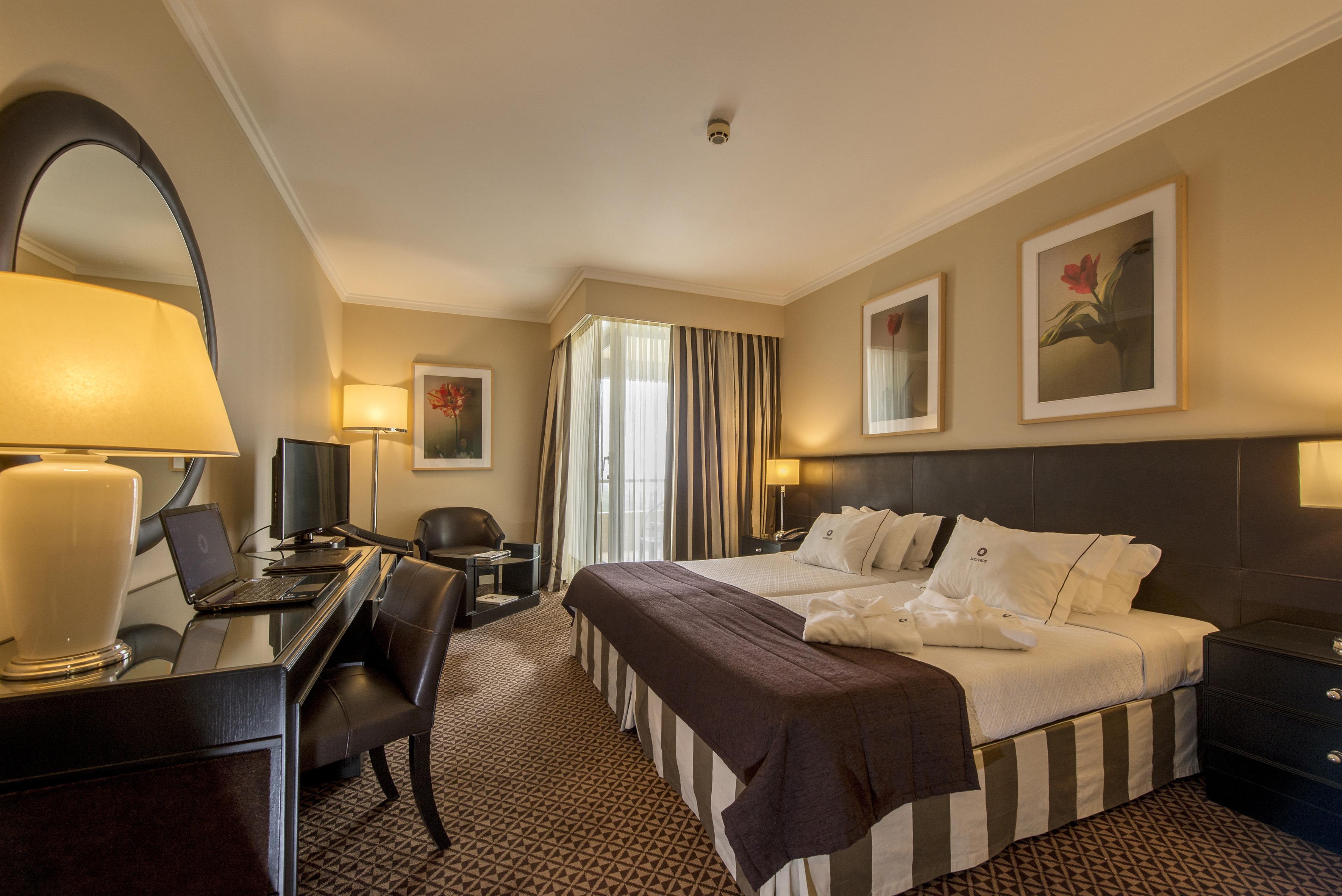 Hotel Solverde Spa&Wellness Center Vila Nova de Gaia Exterior foto A room at the hotel