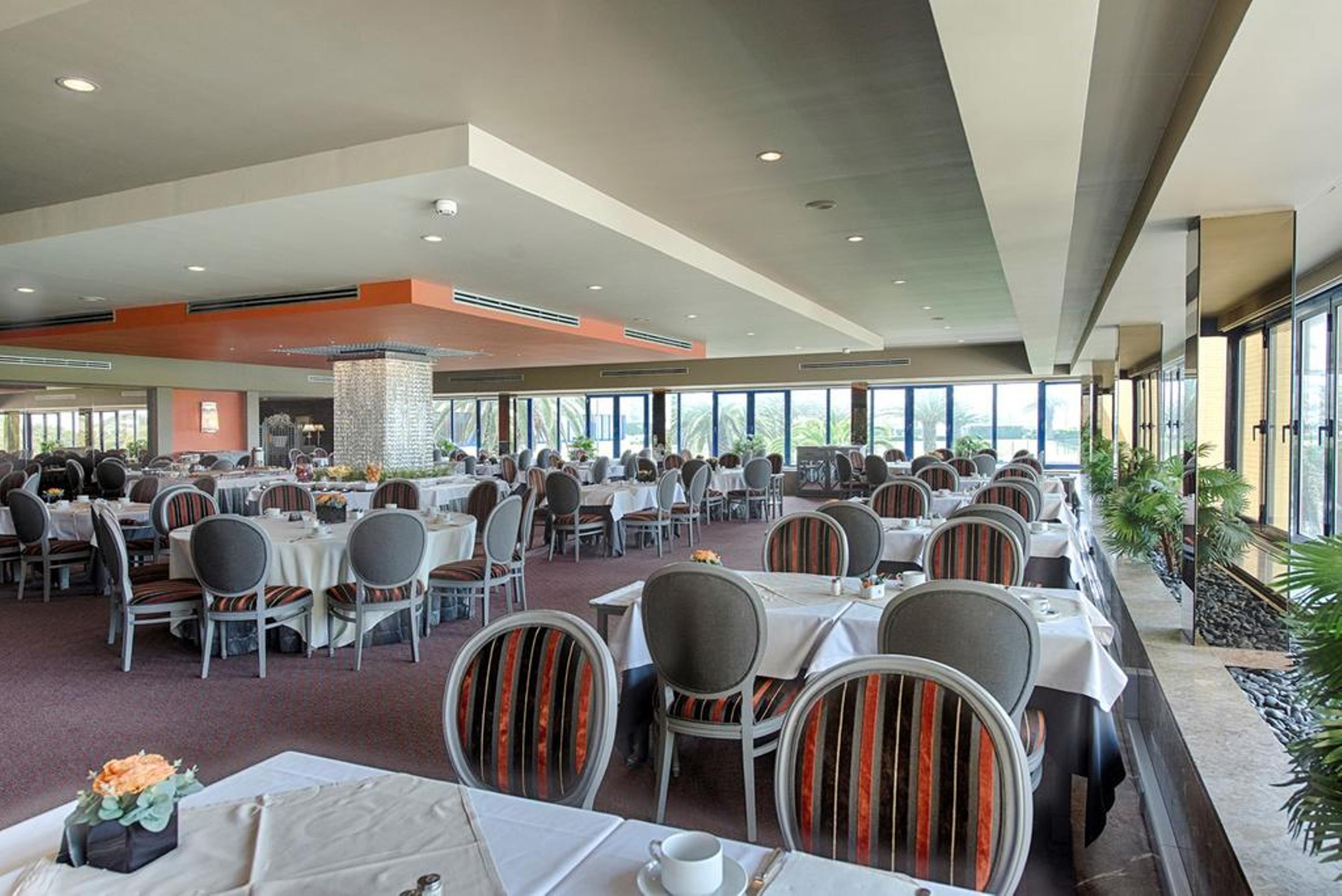 Hotel Solverde Spa&Wellness Center Vila Nova de Gaia Exterior foto The 360 Restaurant